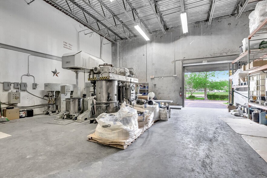 More Photos Of 4450 NW 126th Ave, Coral Springs Warehouse For Lease