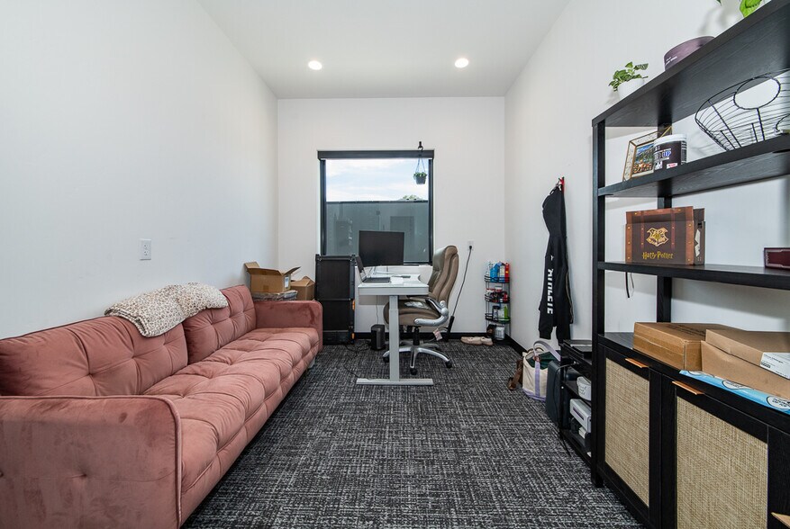 More Photos Of 3169 W Belltower Dr, Meridian Office For Sale