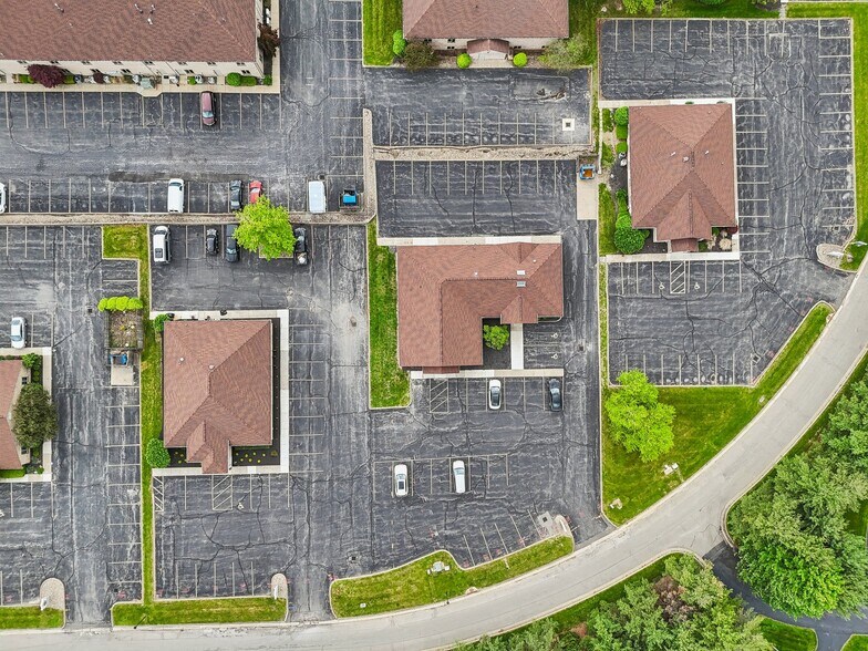 More Photos Of 819 Southwestern Run, Youngstown Medical For Sale