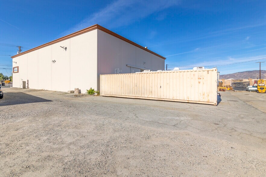 More Photos Of 410 N State St, Hemet Freestanding For Sale