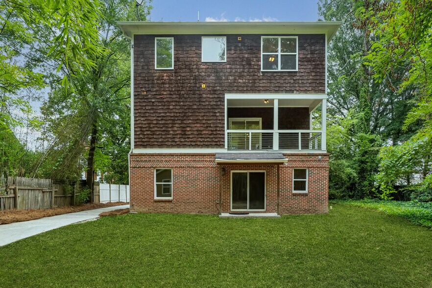 More Photos Of 1303 N Druid Hills Rd NE, Brookhaven Office Residential For Sale