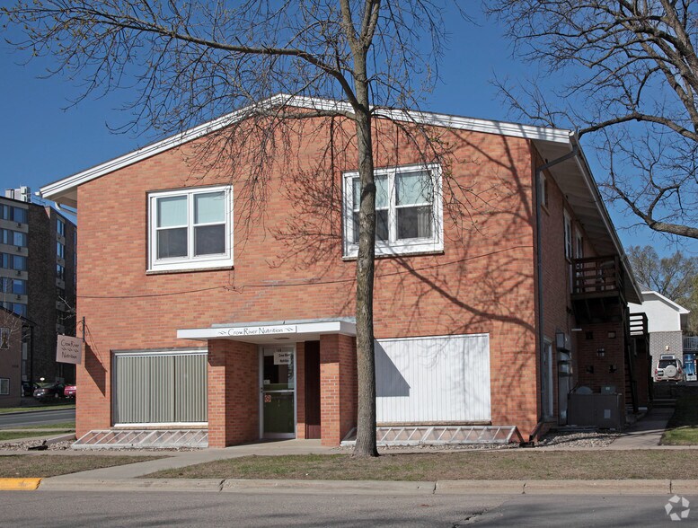 More Photos Of 105 2nd Ave SW, Hutchinson Apartments For Lease