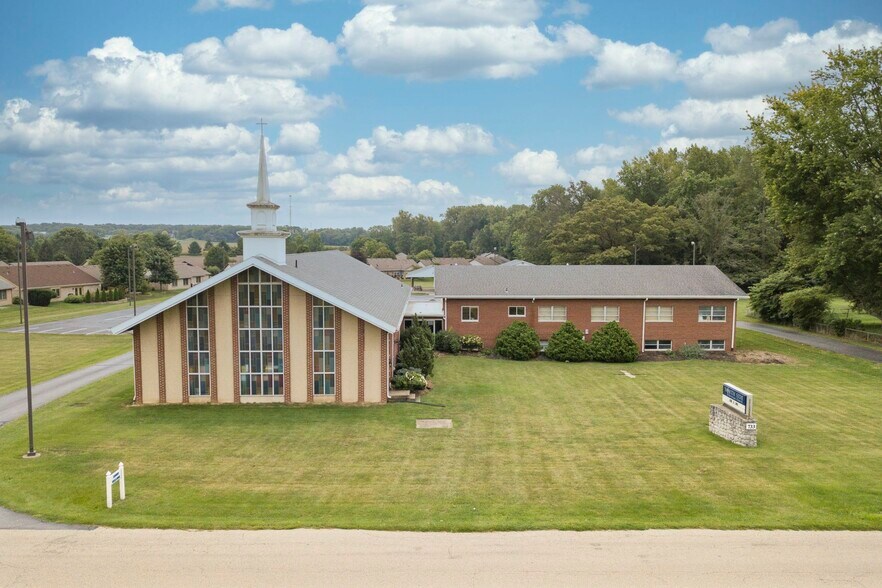 More Photos Of 733 Country Club Dr, Xenia Religious Facility For Sale
