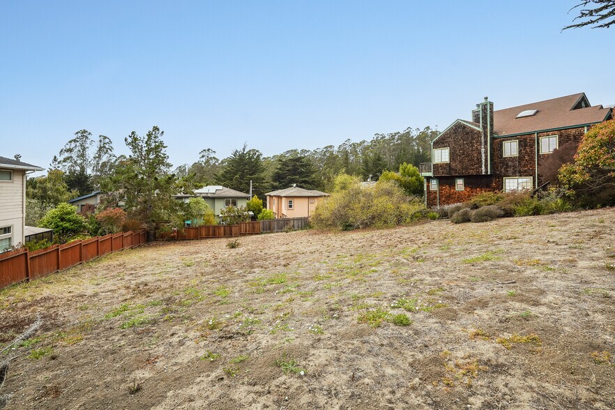 More Photos Of 00 Avenue Granada, El Granada Land For Sale