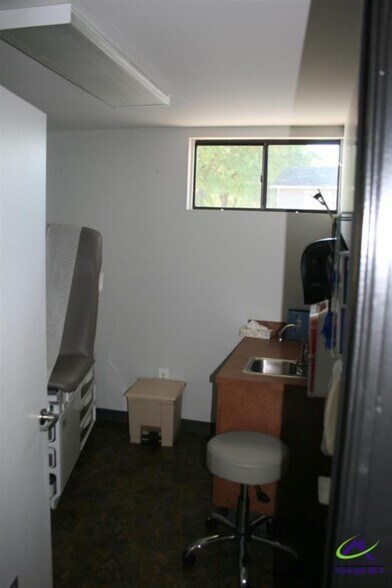 More Photos Of 1057 Morningside Dr, Perry Medical For Sale