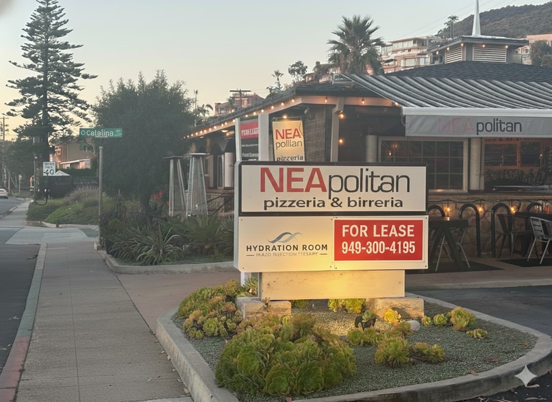 More Photos Of 31542 Coast Hwy, Laguna Beach Storefront Retail Office For Lease