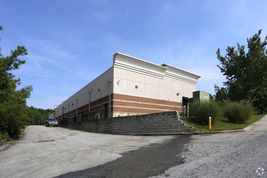 More Photos Of 5700 Cumming Hwy, Buford Unknown For Lease