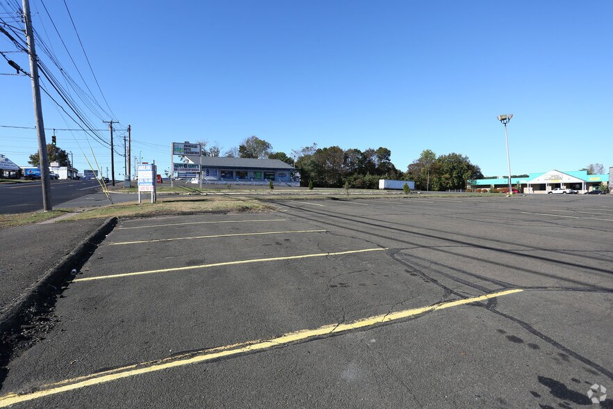 More Photos Of 855 Boston Post Rd, West Haven Restaurant For Lease