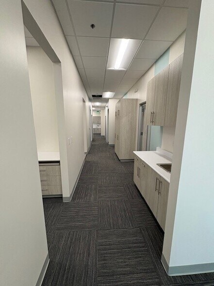 More Photos Of 1124 Merchants Way, O'Fallon Medical For Lease