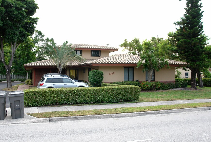 More Photos Of 1322 SE 3rd Ave, Fort Lauderdale Office For Sale