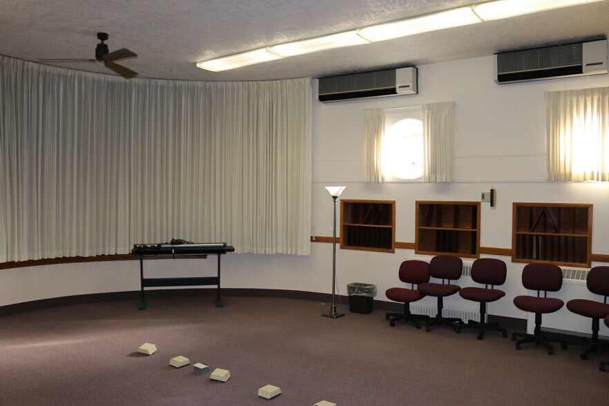 More Photos Of 590 S Main St, Payson Office For Sale