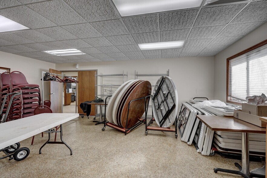 More Photos Of 2728 & 2802 N Rangeline Road, Joplin Flex For Sale