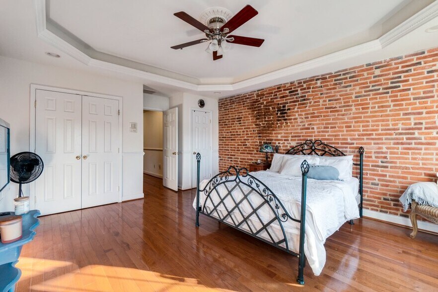 More Photos Of 1133 Light St, Baltimore Storefront Retail Office For Sale