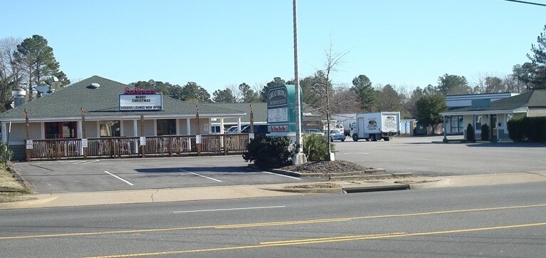 More Photos Of 445 Battlefield Blvd N, Chesapeake General Retail For Sale