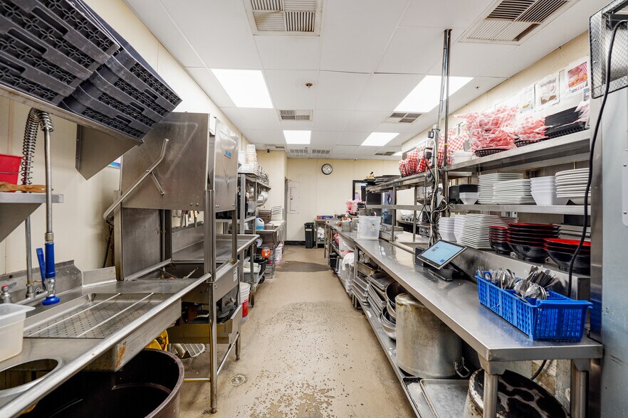 More Photos Of 1240 Fort Bragg Rd, Fayetteville Restaurant For Sale