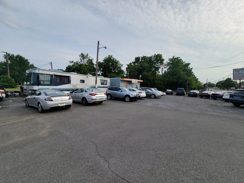 More Photos Of 2920 W Emaus Ave, Allentown Auto Repair For Sale