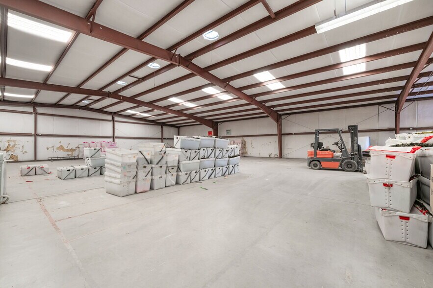 More Photos Of 480 Pat Ave, Overton Industrial For Sale