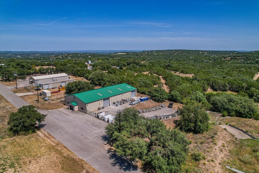 More Photos Of 22108 Odell Fairway Trl, Spicewood Industrial For Sale