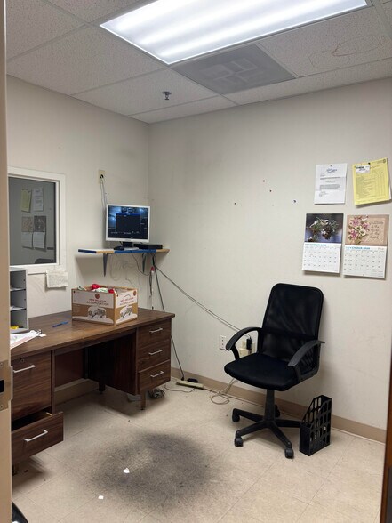 More Photos Of 1721 W Harmony Rd, Fort Collins Storefront For Sale