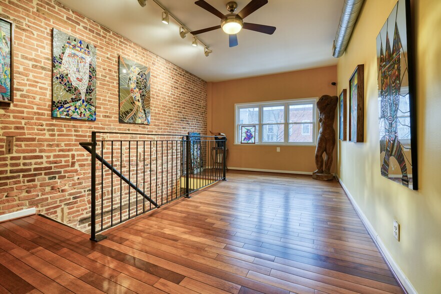 More Photos Of 3200 Eastern Ave, Baltimore Office For Sale