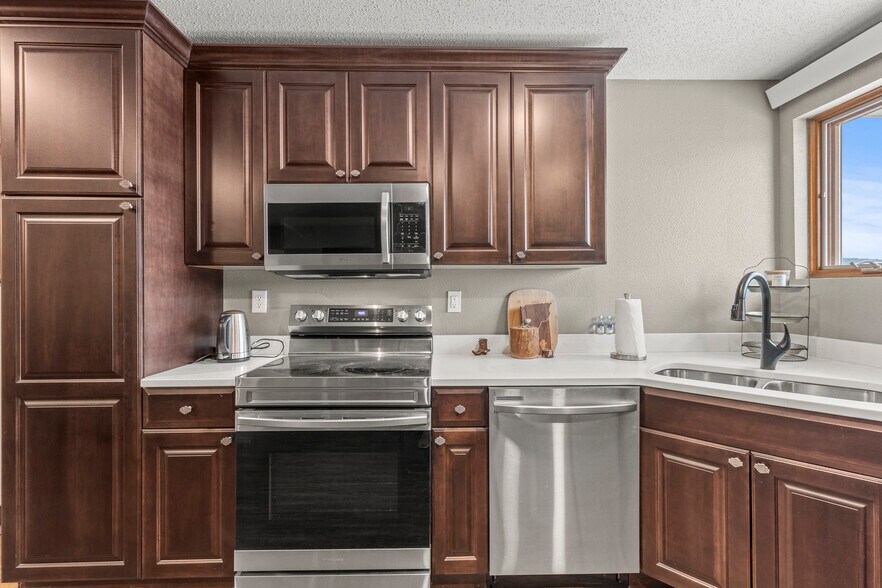 More Photos Of 5642 Bob Ln, Black Hawk Service For Sale