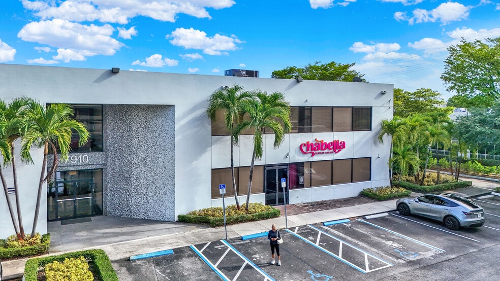 More Photos Of 7910 NW 25th St, Doral Medical For Lease
