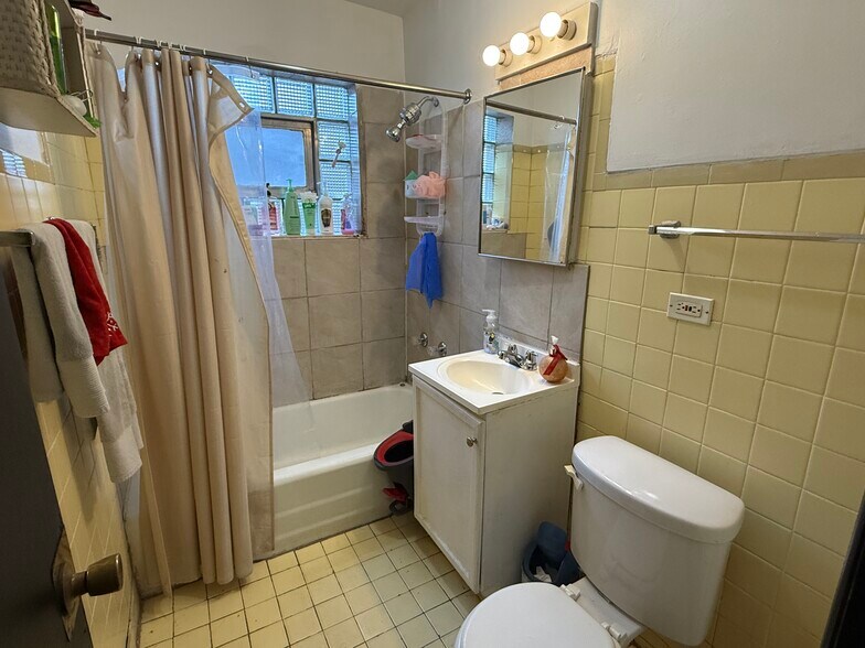 More Photos Of 5106 W 26th St, Cicero Apartments For Sale