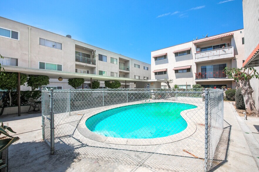 More Photos Of 5247 Corteen Pl, Valley Village Apartments For Sale