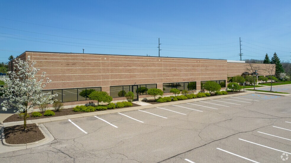 More Photos Of 22630 Haggerty Rd, Farmington Hills Research And Development For Lease