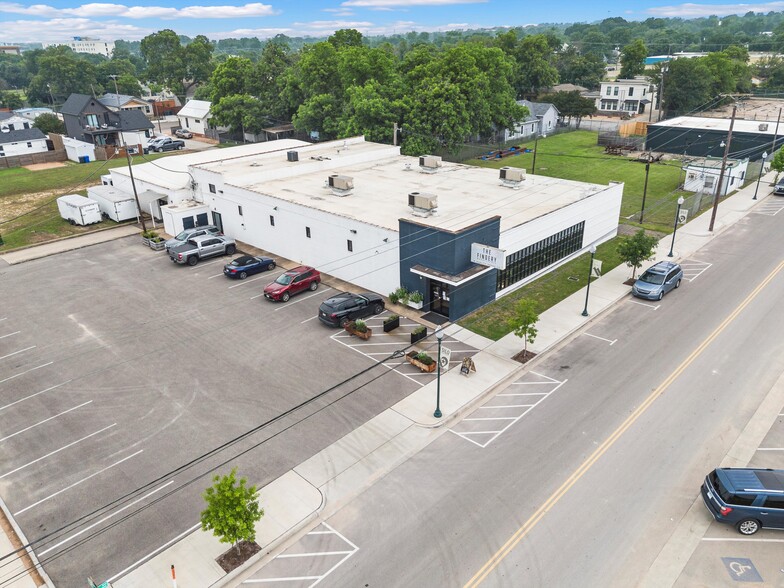 Primary Photo Of 910 Webster Ave, Waco Self Storage For Sale