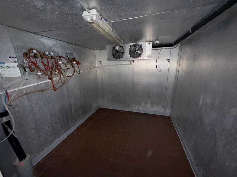 More Photos Of 128 S Beach St, Daytona Beach Apartments For Sale