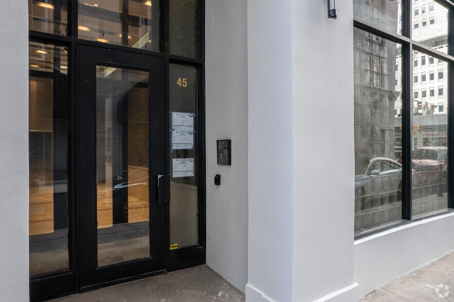 More Photos Of 45 Academy St, Newark Office For Lease