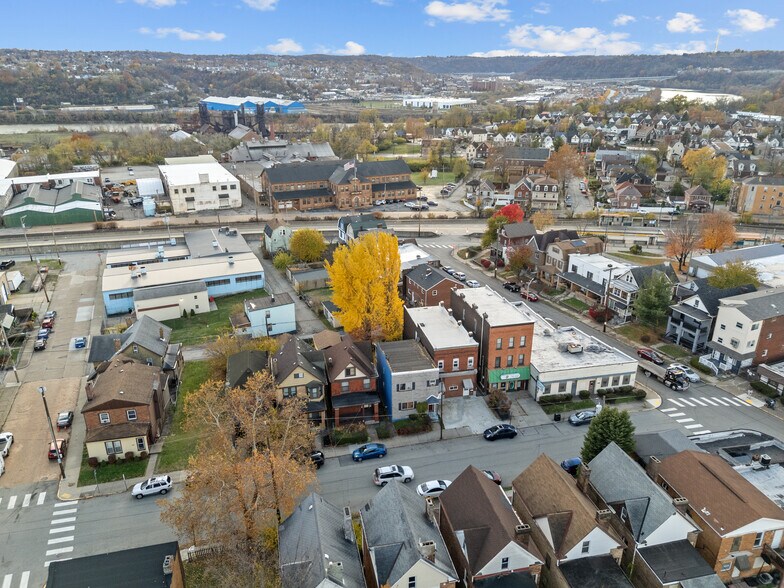 More Photos Of 2208 Woodstock Ave, Pittsburgh Specialty For Sale