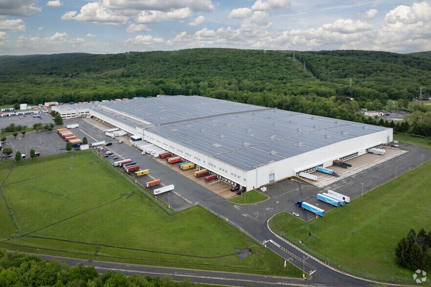 More Photos Of 703 Bartley Chester Rd, Flanders Distribution For Lease