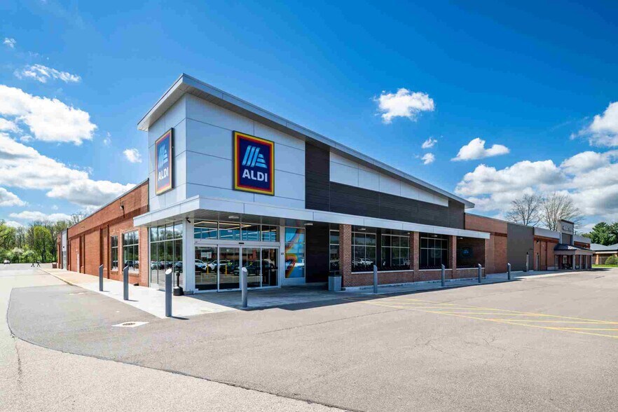 More Photos Of W Market St, Akron Land For Lease