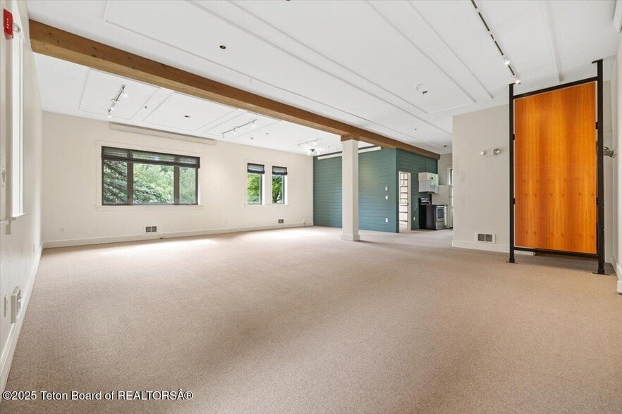 More Photos Of 1921 N Moose Wilson Rd, Wilson Office Residential For Sale