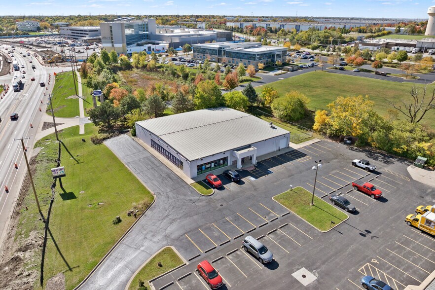 More Photos Of 2620 N Farnsworth Ave, Aurora Freestanding For Sale