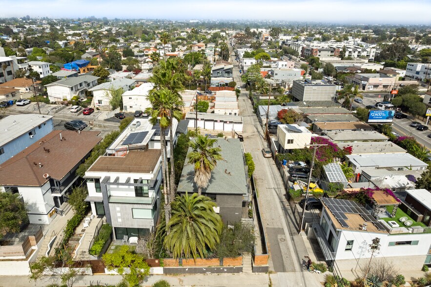 More Photos Of 250 3rd Ave, Venice Apartments For Sale