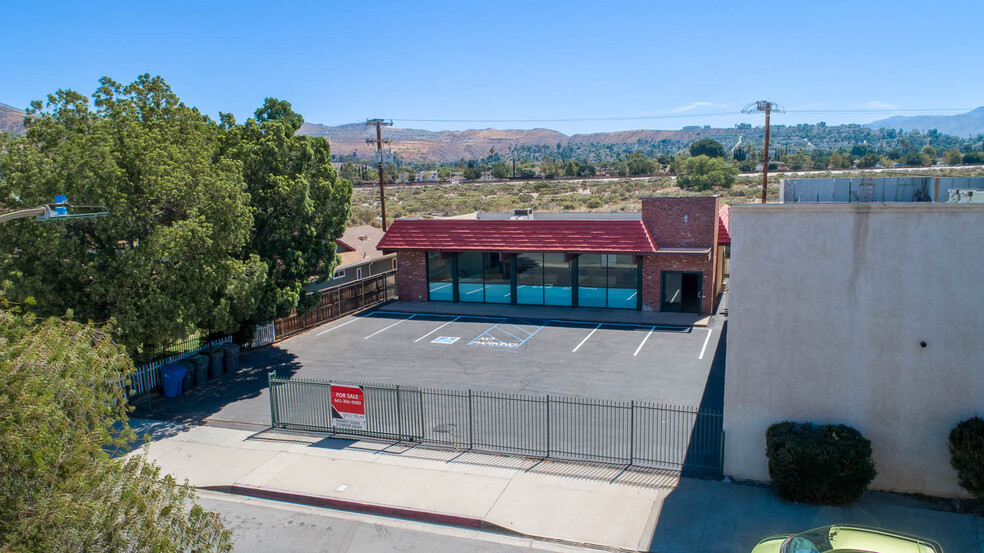 Primary Photo Of 27016 Langside Ave, Santa Clarita Medical For Lease