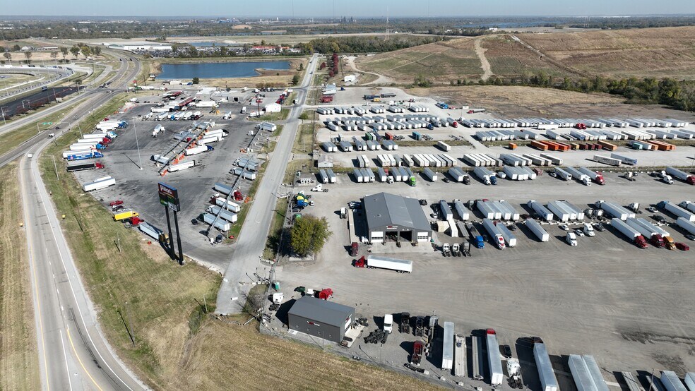 More Photos Of 895 Madison Rd, Madison Land For Lease
