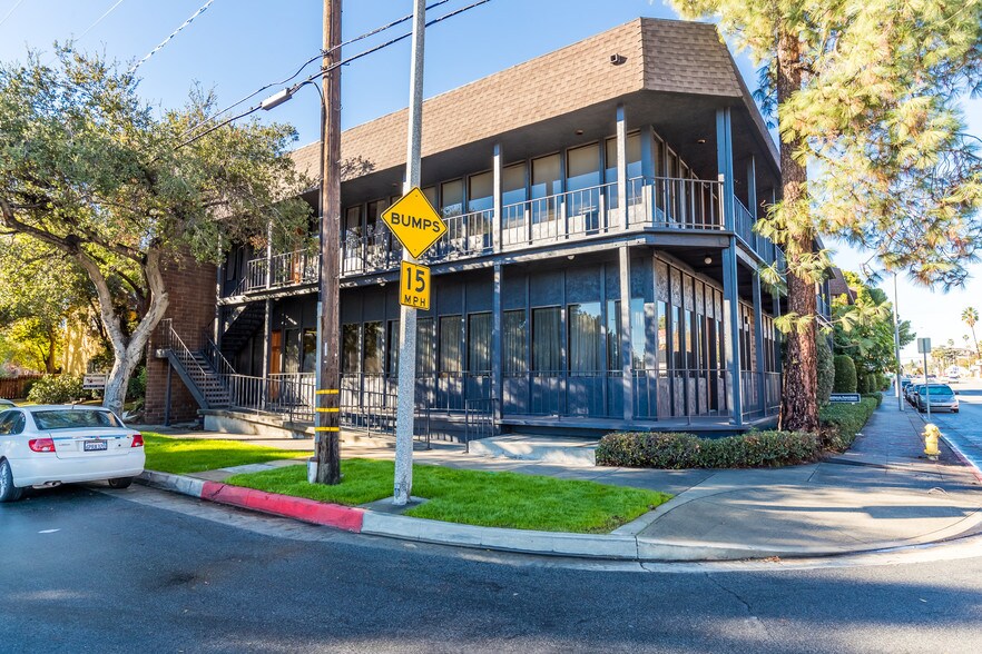 More Photos Of 1250 E Walnut St, Pasadena Office For Lease
