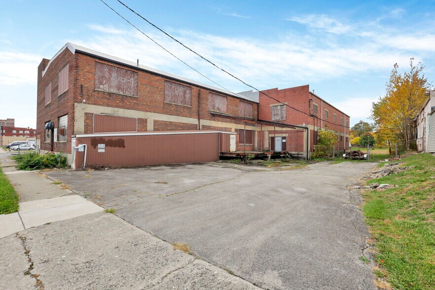 More Photos Of 435 N Elizabeth St, Lima Warehouse For Sale