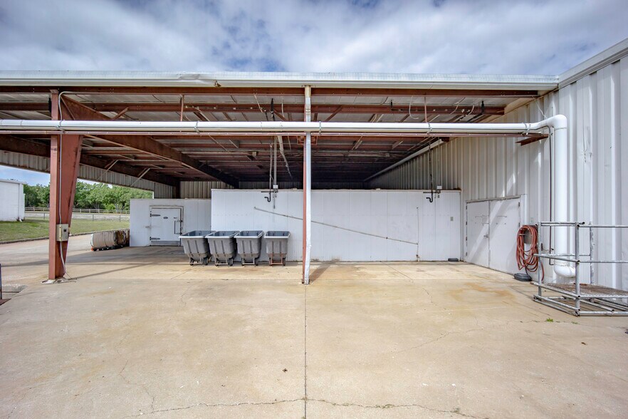 More Photos Of 1820 N Council Rd, Blanchard Food Processing For Sale