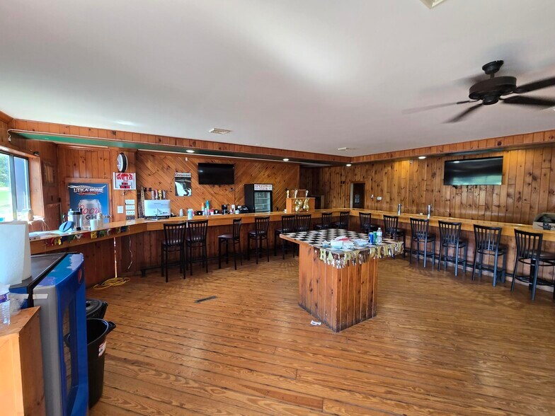 More Photos Of 5571 State Route 5, Vernon Restaurant For Sale