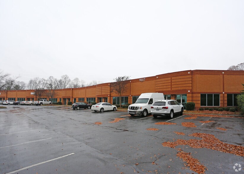 More Photos Of 9129 MONROE Rd, Charlotte Unknown For Lease