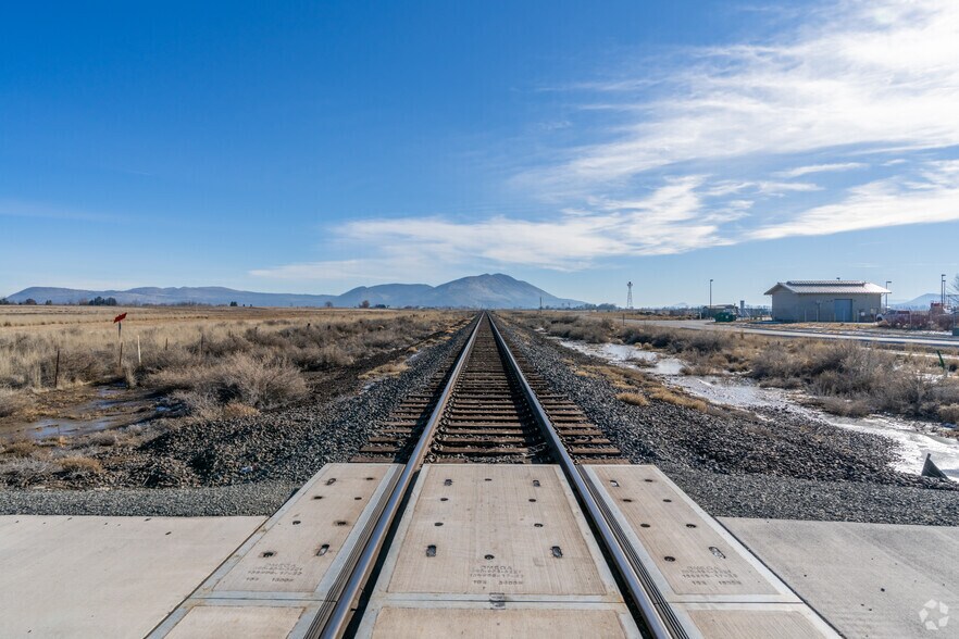 More Photos Of 4606 Southside Expy, Klamath Falls Land For Sale