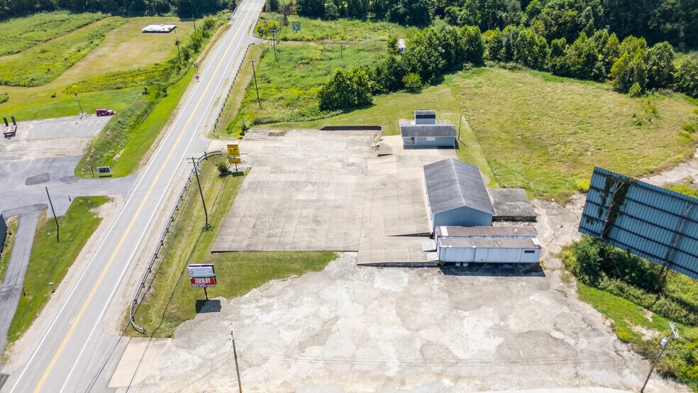 More Photos Of 1025 Gihon Rd, Parkersburg Auto Repair For Sale