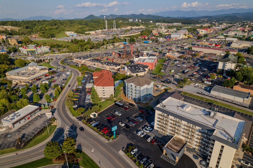 More Photos Of 129 Sugarfoot Way, Pigeon Forge Apartments For Sale