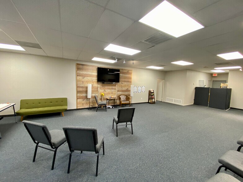 More Photos Of 1701-1781 Avondale St, Amarillo Unknown For Lease