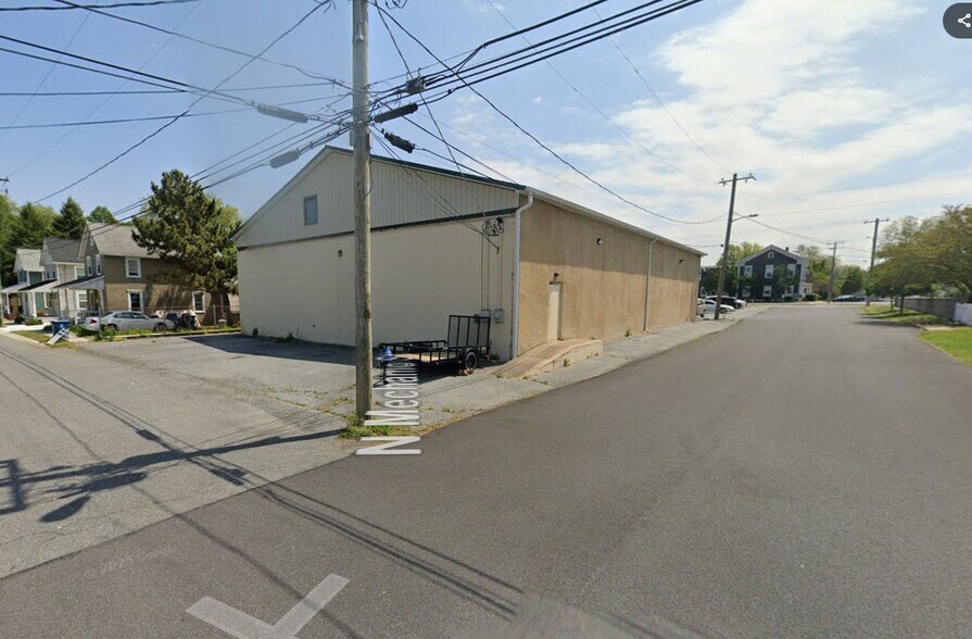 More Photos Of 100 N Railroad Ave, Wyoming General Retail For Lease